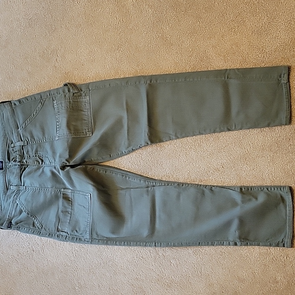 Citizens Of Humanity Green Capris with Utility Style